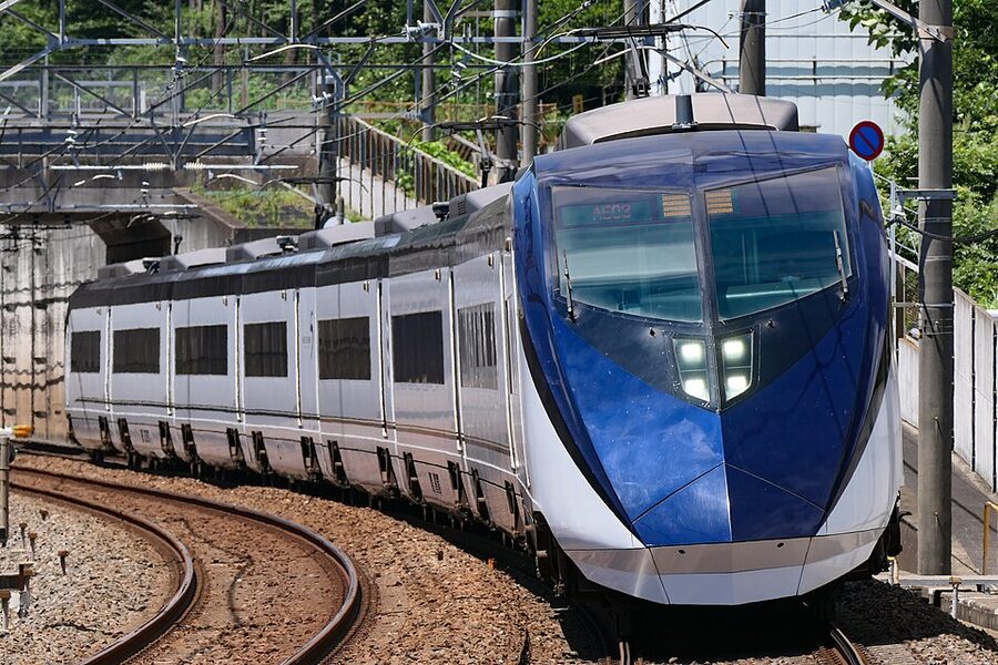 Keisei Skyliner limited express train at a Tokyo platform