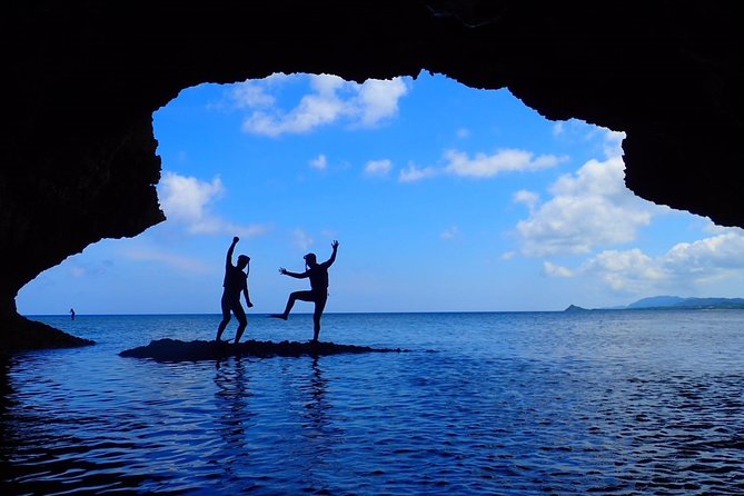 [Ishigaki] Kabira Bay SUP/Canoe + Blue Cave Snorkeling - Activity Experience