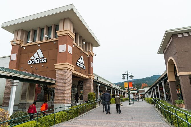 Private Shopping Tour From Yokohama to Gotemba Premium Outlets - Key Takeaways