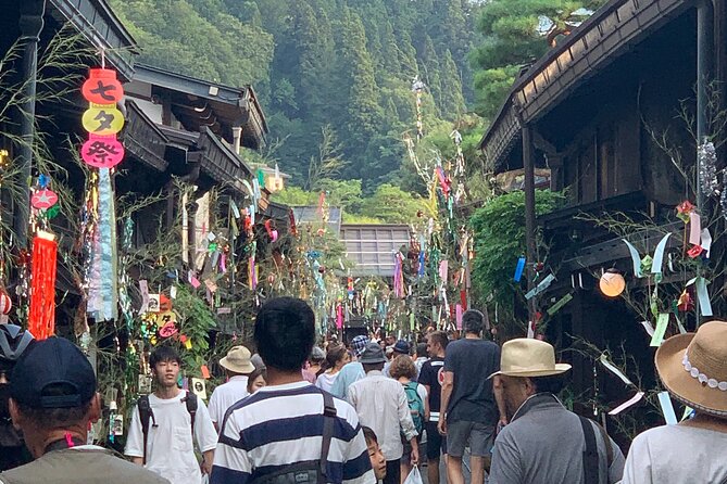 Takayama Walking Tour & Hida Folk Village - Guide and Accessibility