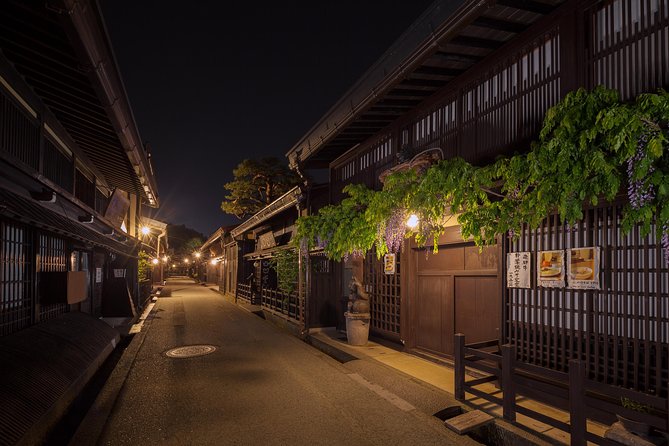 Night Cityscape Search Night Tour of Takayama (About 50 Min.) - Key Takeaways