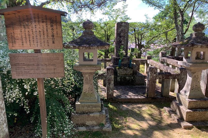 Higashiyama Walking Course in Takayama City Guide (About 70 Min) - Meeting Point Details