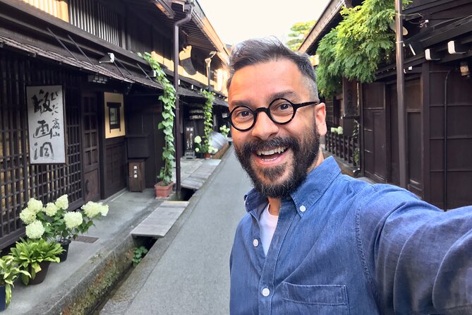 Experience Takayama Old Town 30 Minutes Walk - Accessibility and Requirements