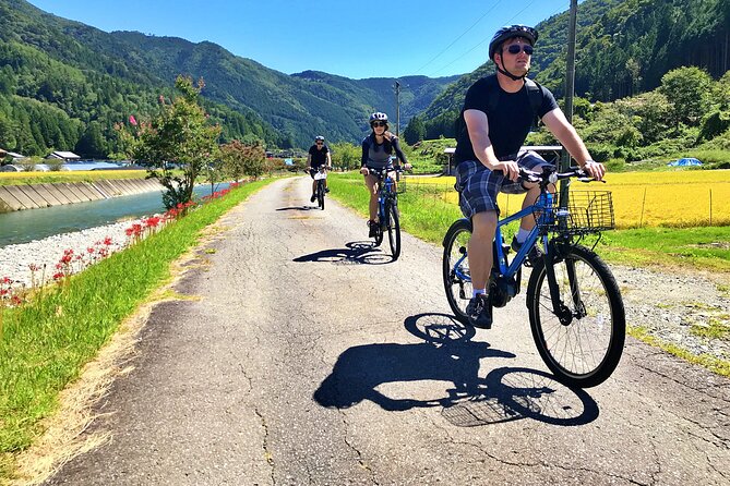 Hida Private E-Bike Tour With Premium Lunch and Farm Experience - Directions and Accessibility