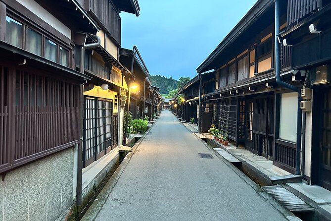 Takayama Night Tour With Local Meal and Drinks - Traveler Reviews