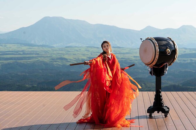 Open-Air Theater Tao-No-Oka Hosts a Live Show of Japanese Taiko Drums - Show Highlights