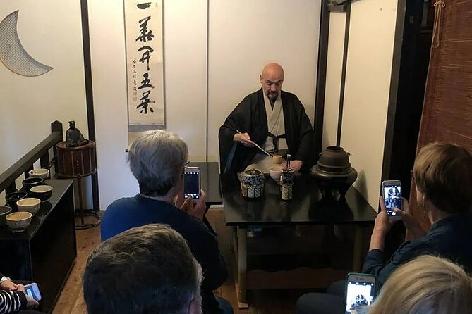 Traditional Tea Ceremony in Kyoto - Group Photo and Transportation