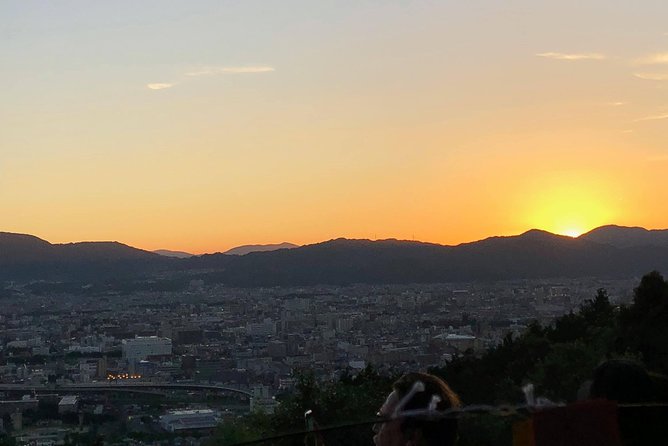 【Fushimi Inari Shrine】A Local Born in Kyoto Shares the Secret Path Away Tourists - Uncovering Secret Trails With a Local