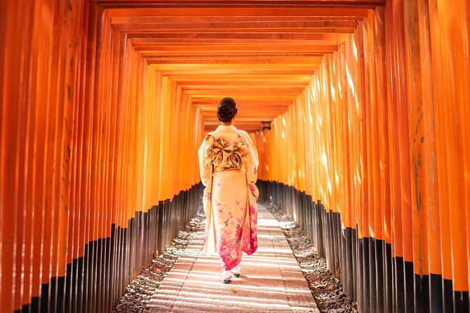 [Kyoto Street Shot] Recording Every Wonderful Moment of Travel With Shutter (Free Kimono Experience) - Meeting Point Details