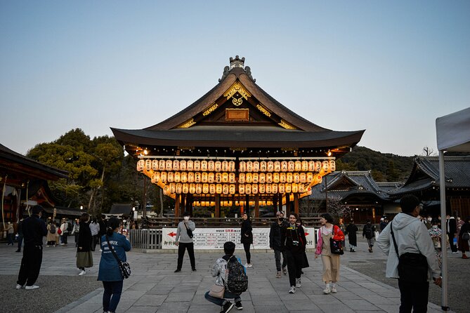 Kyoto Gion Sunset Tour: Gion, Pontocho, Yasaka & Secrets - Gion District Exploration