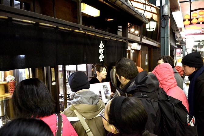 Gion Walking Tour by Night - Guide Expertise and Insights