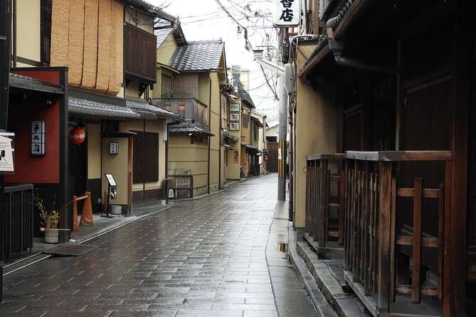 2 Hour Walking Historic Gion Tour in Kyoto Geisha Spotting Area - Local Dining Recommendations