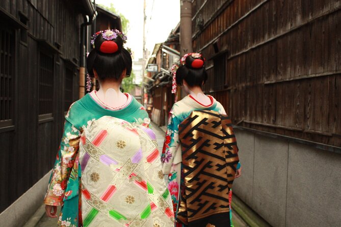 KYOTO GION Walking PRIVATE Tour and Customized Kappo Dinner - Group Size