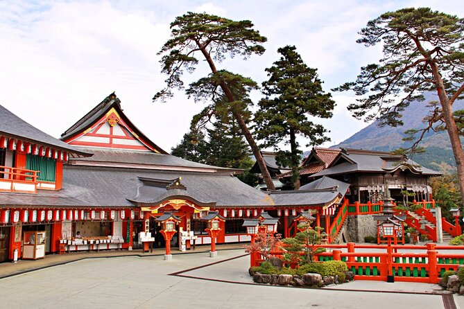 Fushimi Inari Mountain Hiking Tour With a Local Guide - Key Takeaways