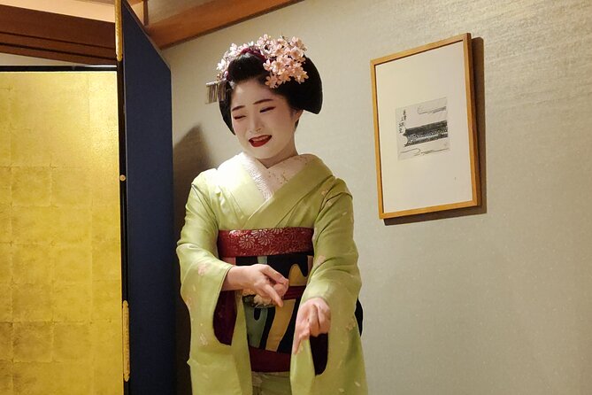 Kyoto Kimono Rental Experience and Maiko Dinner Show - Accessibility and Restrictions