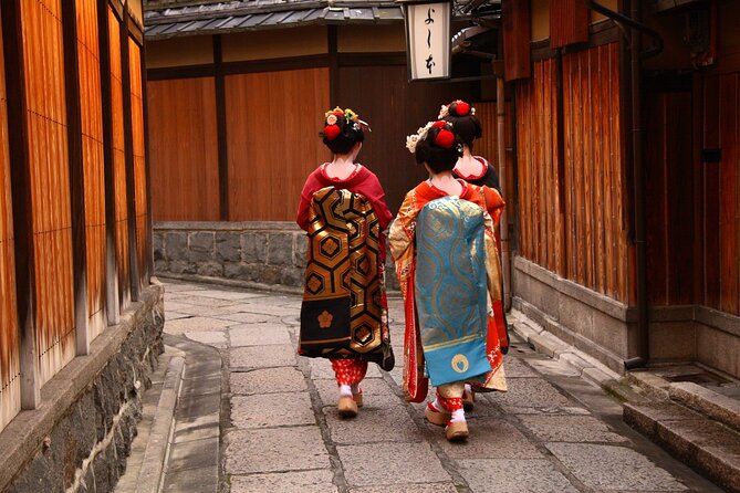 Kyoto Private Cultural Historical Tour With Local Japanese Guide - Price and Booking