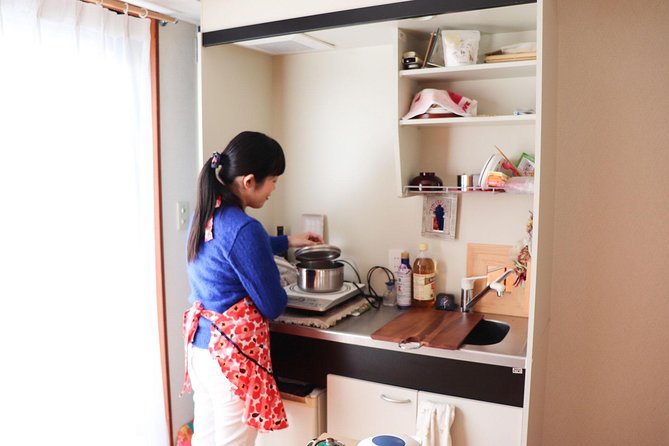 Sushi or Obanzai Cooking and Matcha With a Kyoto Native in Her Home - Reviews