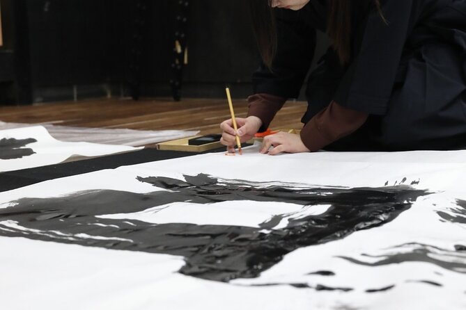 Big Shodo Japanese Calligraphy Near Osaka Castle - Cancellation Policy and Price