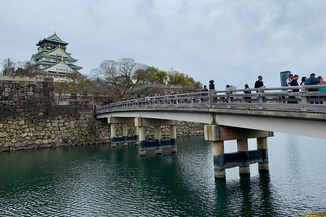 Osaka Highlights: 4Hrs Guided Walking Tour With a Native Expert - Tour Itinerary