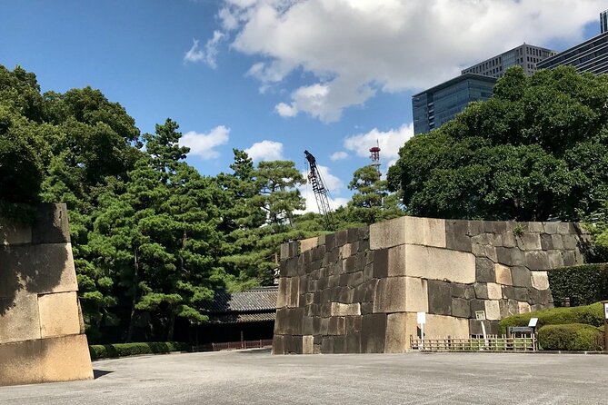 Imperial Palace East Garden and Heritage of Edo Castle Tour - Meeting Point Details