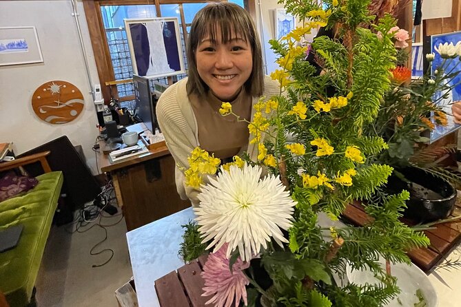 Flower Arrangement Ikebana in YANAKA / Taito-ku / TOKYO. - Whats Included