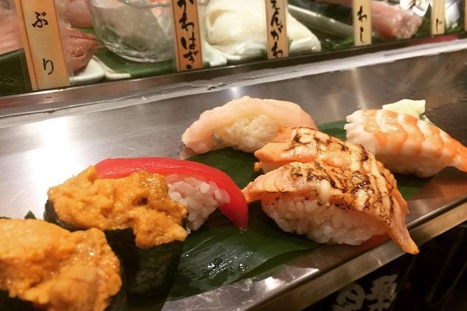 Shinjuku Golden Gai Food Tour En Español - English-Speaking Guide Details