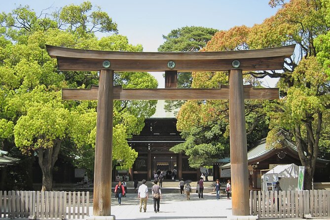 Meiji Jingu Shrine, Shibuya Crossing by a Local Guide Tip-Based - Local Guides Recommended Food Spots