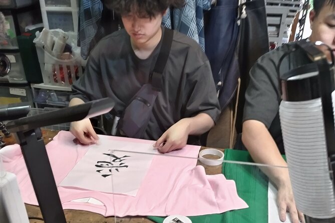 Handwriting Kanji With Ink on T-Shirt Private Art Class in Tokyo - Private Tour Information