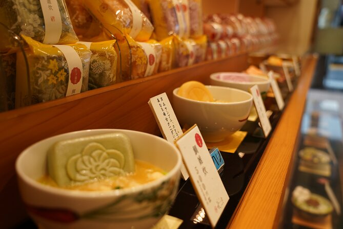 Tokyo Local Foodie Adventure Near Roppongi - Unforgettable Food Experience in Tokyo