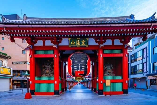 Tokyo Asakusa Private Photo Tour - Reaching Asakusa Shrine