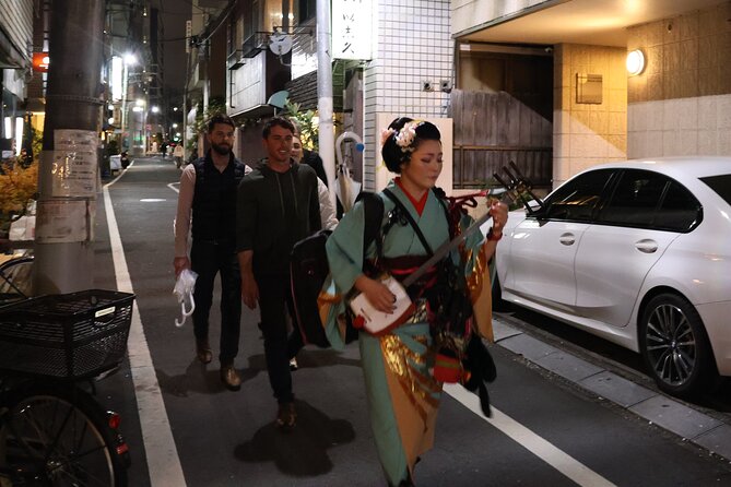 3 Bars and Foods Hopping Tour With Traditional Singer at Arakicho - Getting There