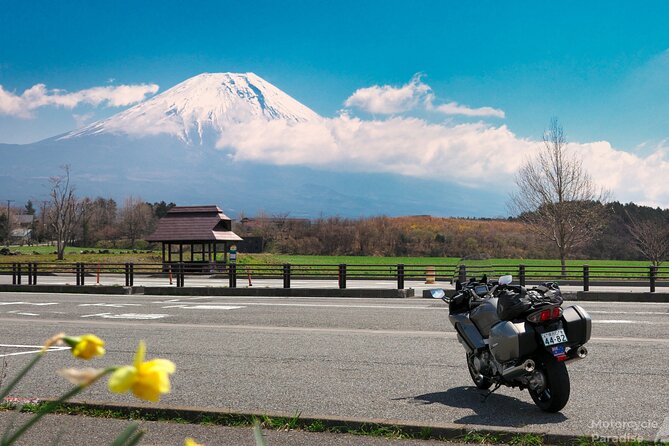 Private Motorcycle Day Tour to Fuji and Hakone: Onsen and Nature - Key Takeaways