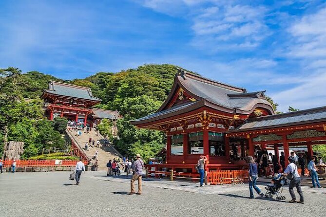 Private Kamakura and Yokohama Sightseeing Day Trip With Guide - Meeting and Pickup Information