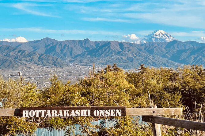 Mt FUJI - Panoramic Tour With Hoto Lunch Sake Samplings and Onsen - Relaxation at Onsen