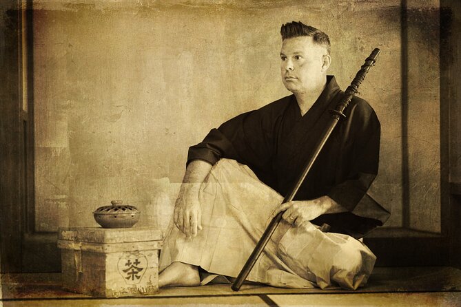 Samurai Photo in Ichinomiya - Inclusions