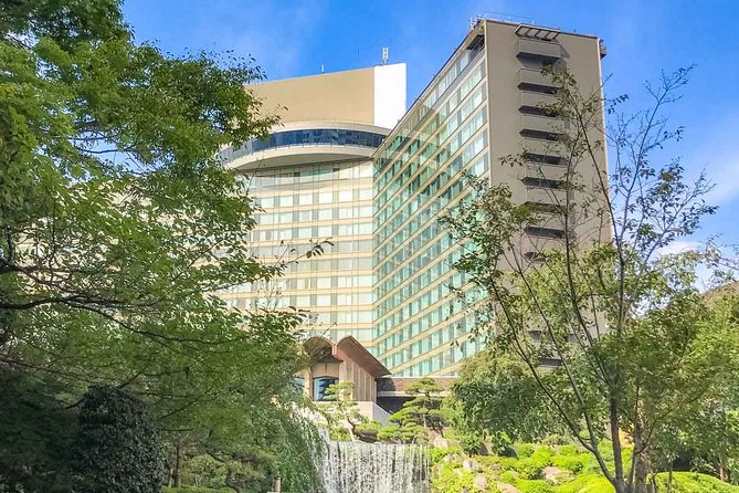 Private Tour Explore the Four Seasons in Hidden Spots in Akasaka - Key Takeaways