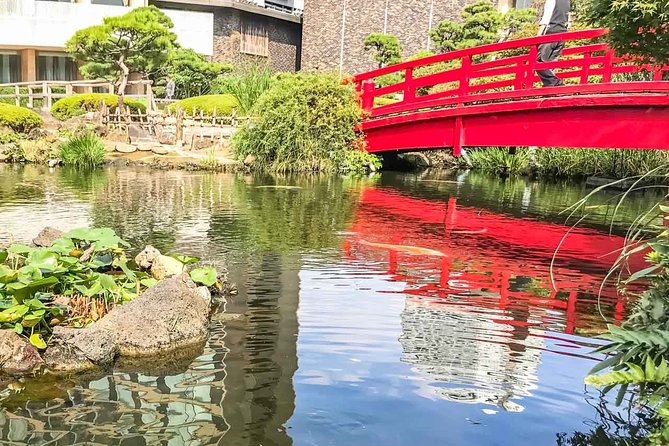 Private Tour Explore the Four Seasons in Hidden Spots in Akasaka - Tour Inclusions