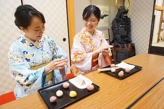 Tokyo Japanese Sweets Making Experience Tour With Licensed Guide - Group Size Limit