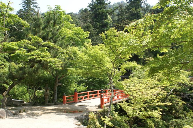 Hiroshima Ancient and Modern - Hiroshimas Peace Memorial Park