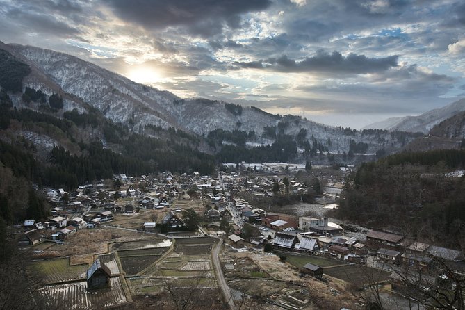 Gokayama and Shirakawago Photoshoot by Professional Photographer - Reviews