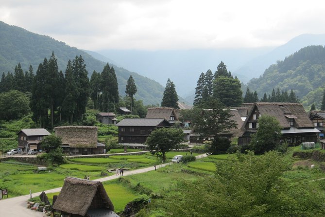 [One-Day Bus Tour Departing From Kanazawa Station] Shirakawa-Go and Gokayama - Two World Heritage Villages Enjoyable Bus Tour - Negative Review Response