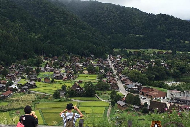 [Day Trip Bus Tour From Kanazawa Station] Weekend Only! World Heritage Shirakawago Day Bus Tour - Just The Basics