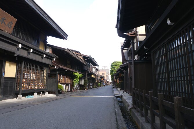 Private Full-Day Tour to Takayama and Shirakawa From Nagoya - Meeting Details