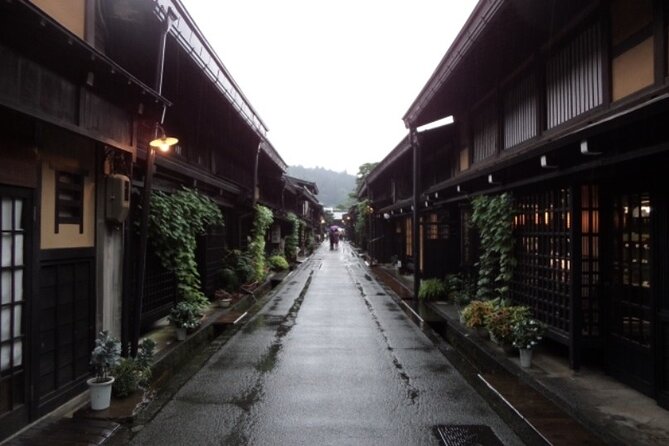 Day Trip for Shirakawago ,Takayama & Gujo Hachiman From Nagoya - Reviews