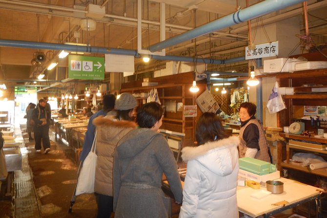 Good Morning Breakfast at Local Fish Market With a Guide - Inclusions: Breakfast Meeting and Pickup