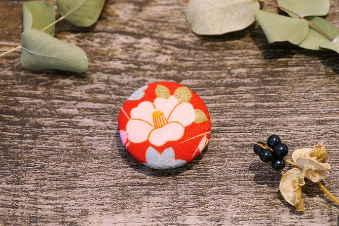 Make Unique Items With Kimono Fabric in a Café Kimono Fabric Badge (38mm) - Key Takeaways