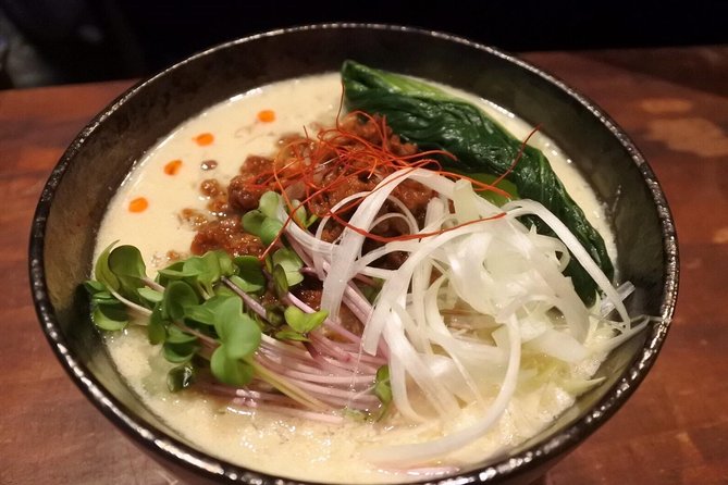 Vegan/Vegetarian Ramen and Gyouza - Recreating Dishes at Home