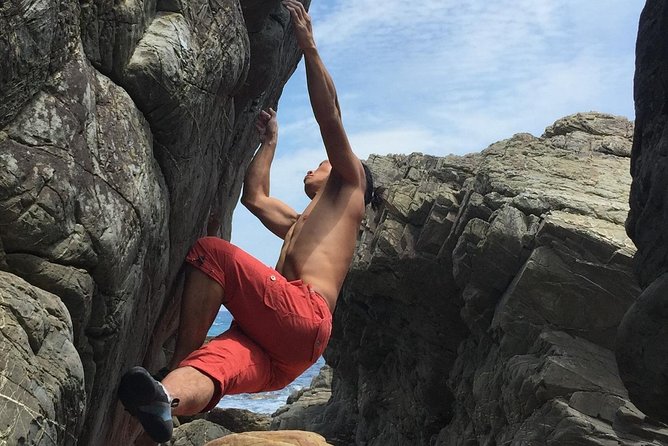 Climb the Rocks of Yakushima! Outdoor Bouldering Rental Mat - Key Takeaways