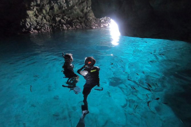 Popular Blue Cave Snorkel! [Okinawa Prefecture] Feeding & Photo Image Free! English, Chinese Guide Available! - Additional Information and Reviews