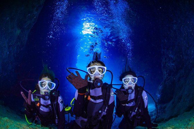 Blue Cave Experience Diving [Charter System / Boat Holding] | I Am Very Satisfied With the Beautiful Facilities of the Shop - Inclusions in the Diving Package